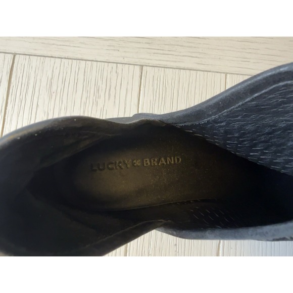 Lucky Brand Women's Baley Perforated Chop Out Nubuck Leather Ankle Boots Blk 9.5 - Picture 4 of 11